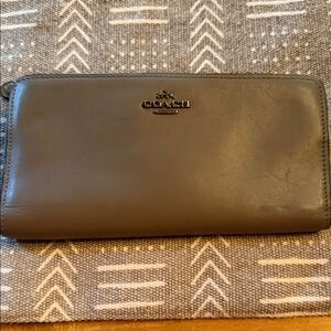 Coach Gray Leather Women’s Wallet